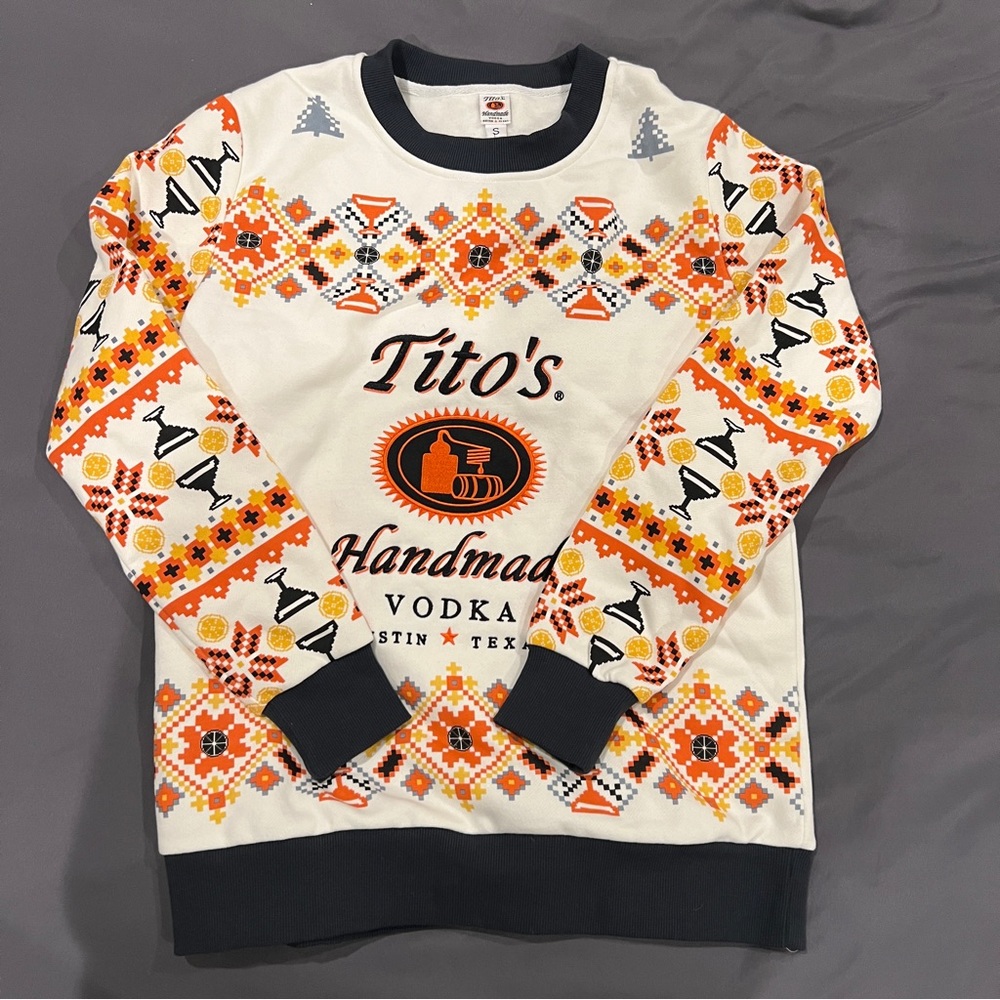 Tito’s Ugly Christmas Sweater 2021 w/matching pet sweater